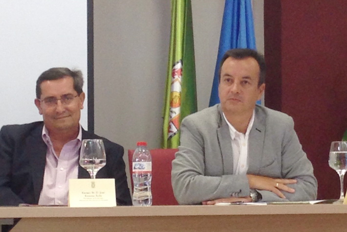 Más de 2.540 profesionales prestan servicio de ayuda a domicilio a cerca de 7.650 personas mayores o dependientes   